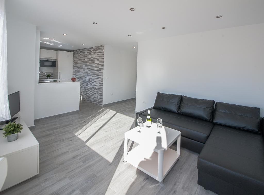 El Ancla Apartment ฟูเอนฮิโรลา ภายนอก รูปภาพ